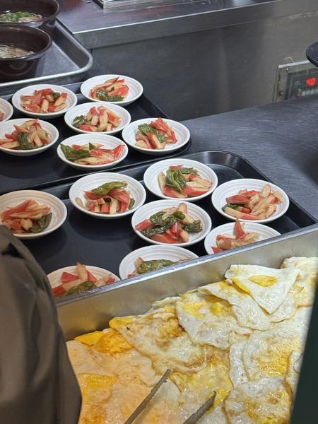 [The Konkuk Bulletin] The Heavy Burden 대표이미지